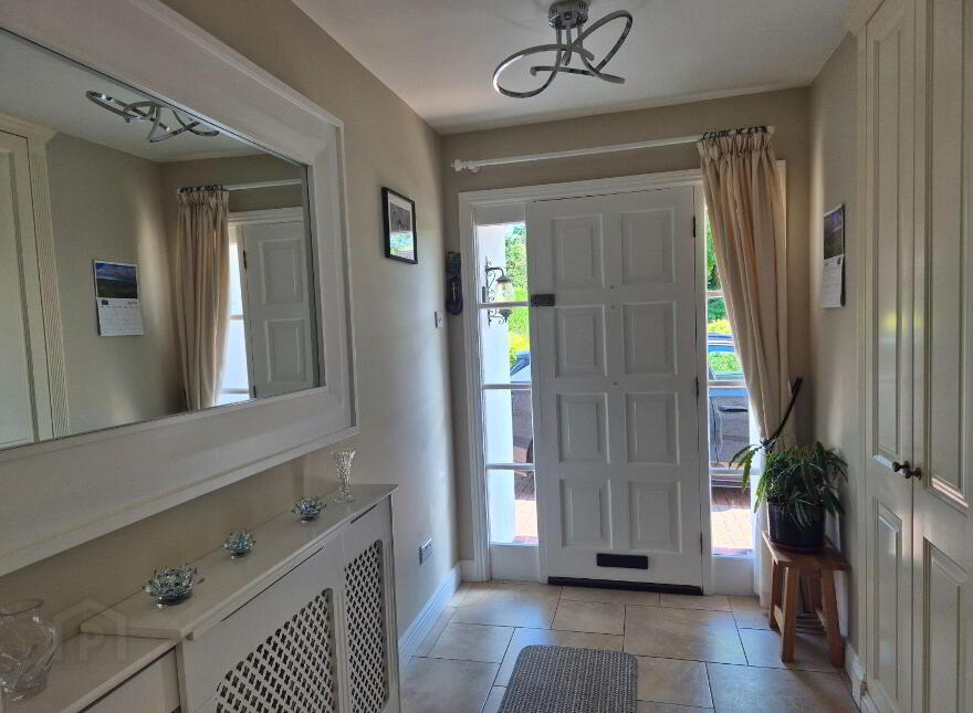 Laragh, Castleblayney, Loughmorne, A75E122