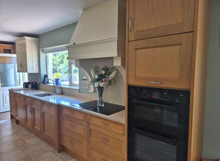 Laragh, Castleblayney, Loughmorne, A75E122