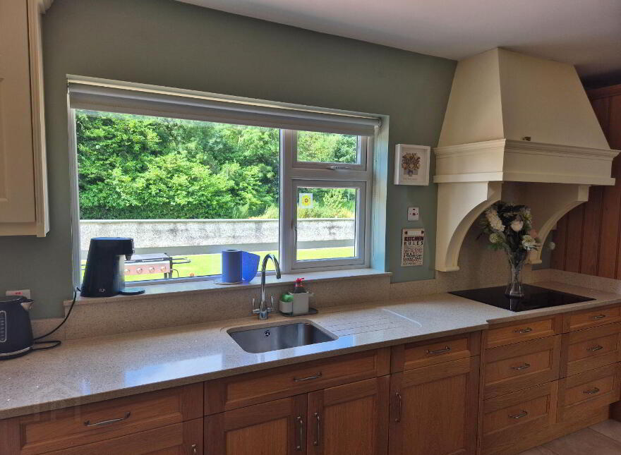 Laragh, Castleblayney, Loughmorne, A75E122