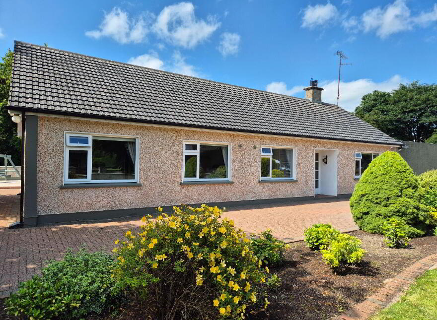 Laragh, Castleblayney, Loughmorne, A75E122