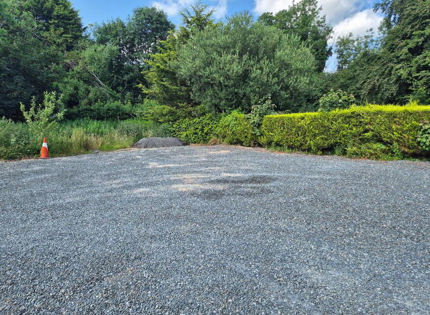Laragh, Castleblayney, Loughmorne, A75E122