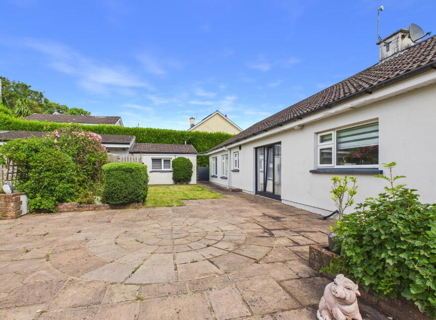 Bramble Lodge, East Ferry, Cobh, P24TN60