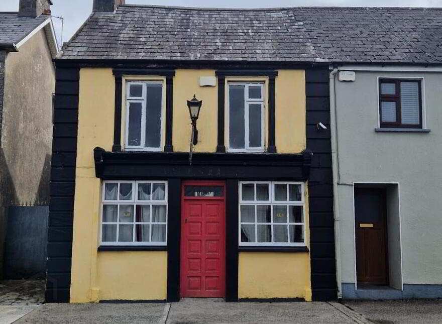 Butler's Bar, Lower Main Street, Hospital, V35E0H3