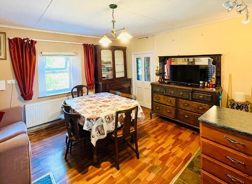East Commons, Ardfert, V92RX81