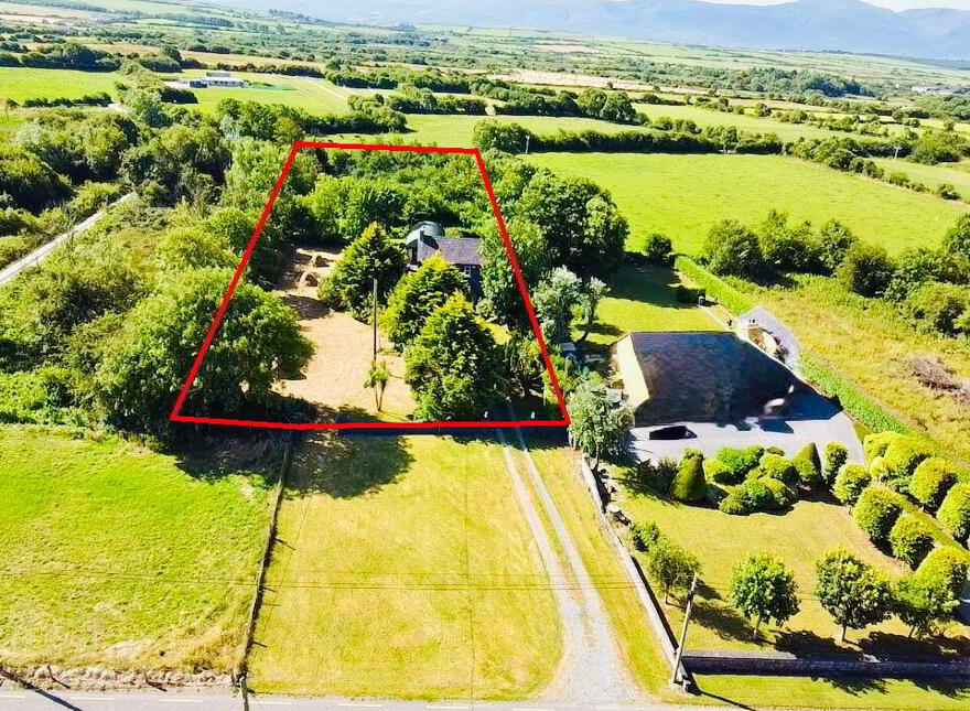 East Commons, Ardfert, V92RX81