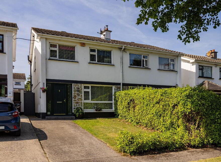 53 Foxwood, Swords, K67EK11