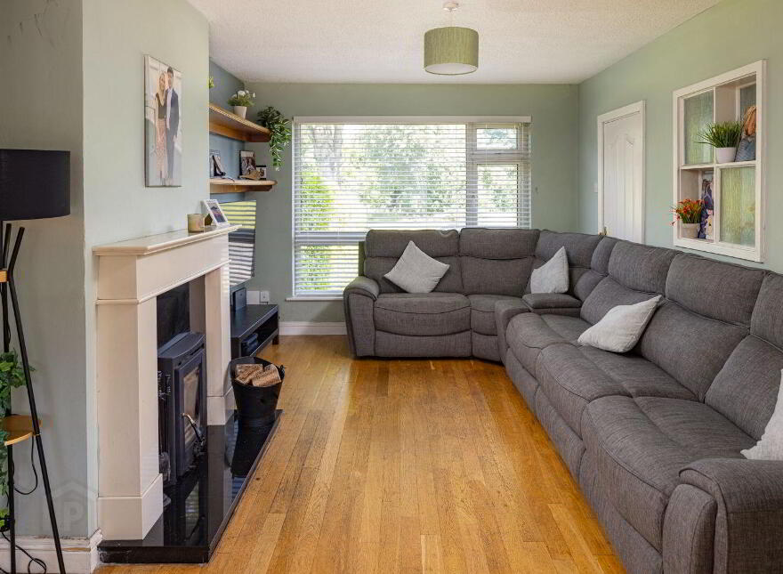53 Foxwood, Swords, K67EK11