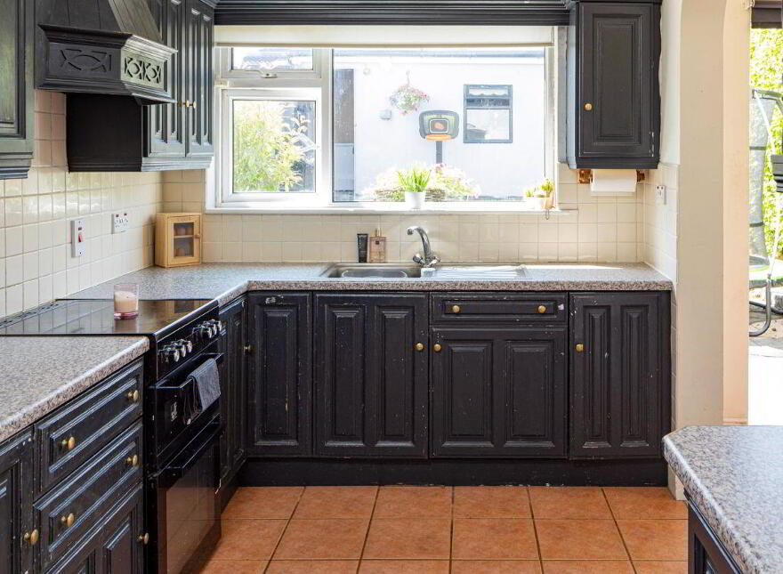 53 Foxwood, Swords, K67EK11