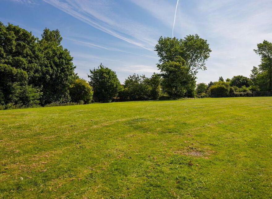 53 Foxwood, Swords, K67EK11