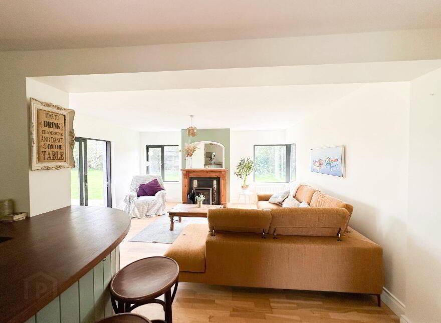 Buckthorn Cottage, Carrowholly, Westport, F28T665