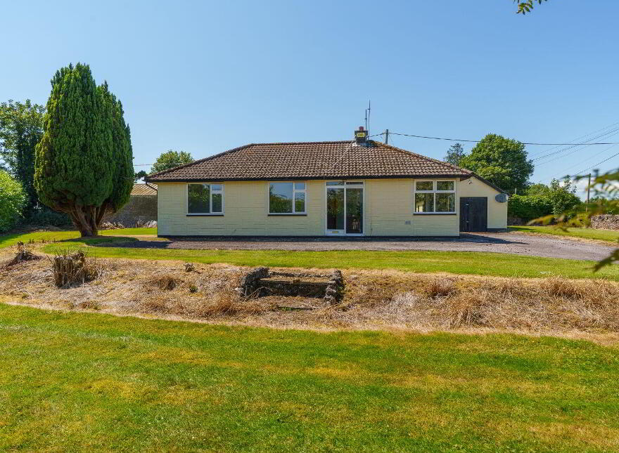 Yellow House, Kilcully, White's Cross, T23HY68