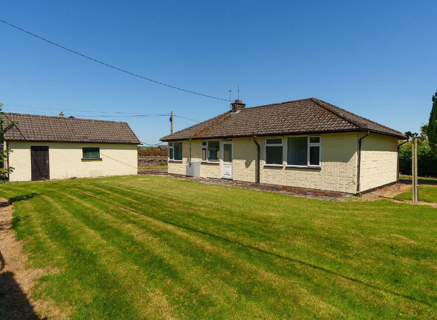 Yellow House, Kilcully, White's Cross, T23HY68