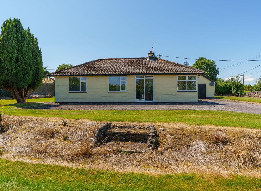 Yellow House, Kilcully, White's Cross, T23HY68