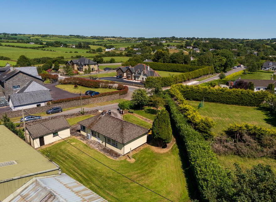 Yellow House, Kilcully, White's Cross, T23HY68