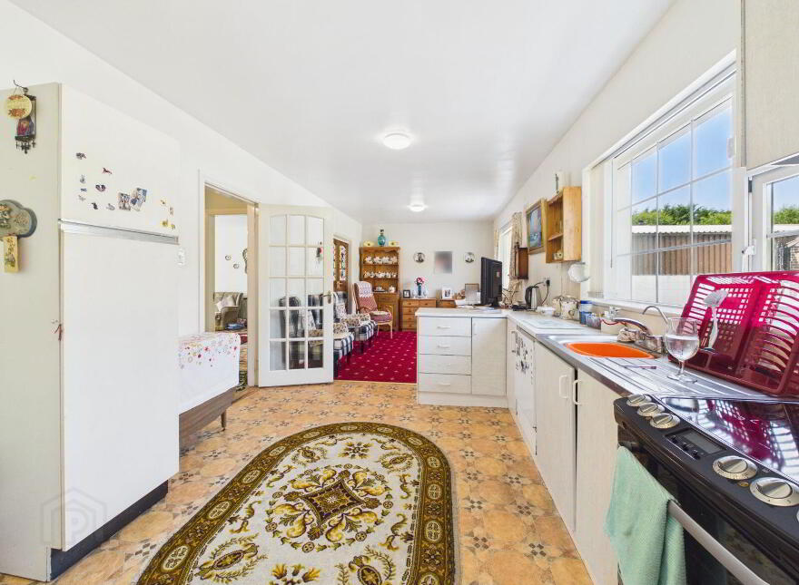 Main Street, Ballylinan, Ballylynan, R14RW02
