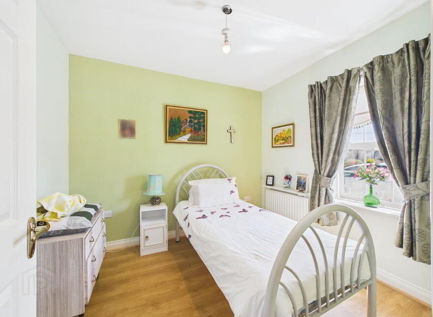 Main Street, Ballylinan, Ballylynan, R14RW02