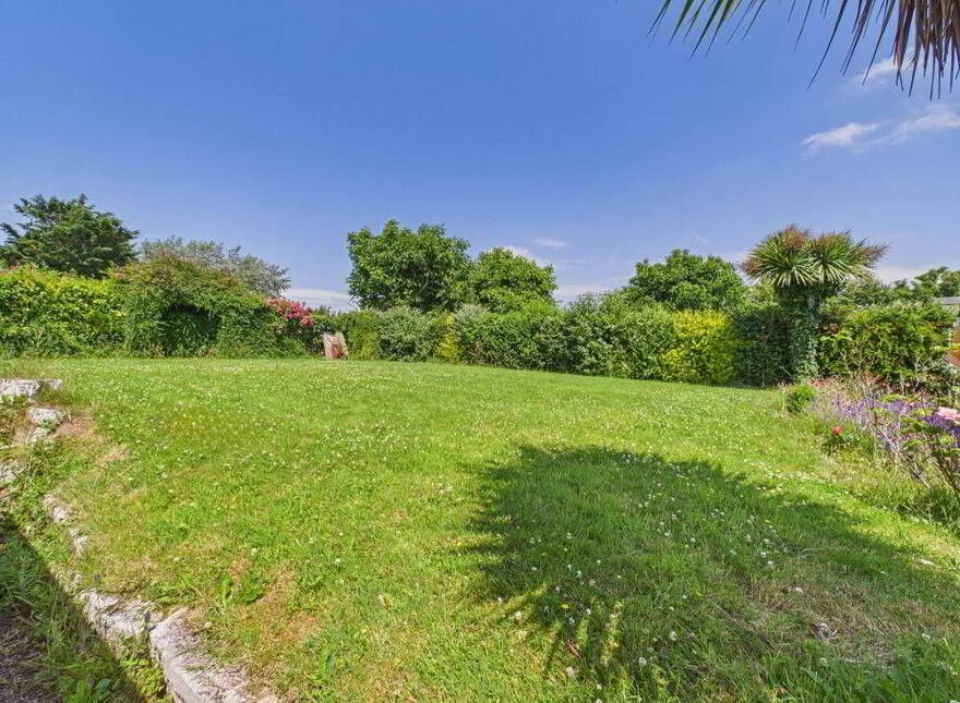 Main Street, Ballylinan, Ballylynan, R14RW02
