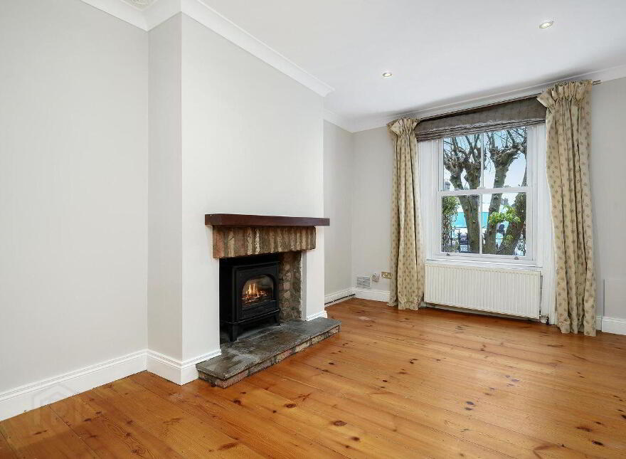 12 Albert Place East, Grand Canal Dock, D02Y153
