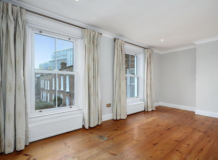 12 Albert Place East, Grand Canal Dock, D02Y153
