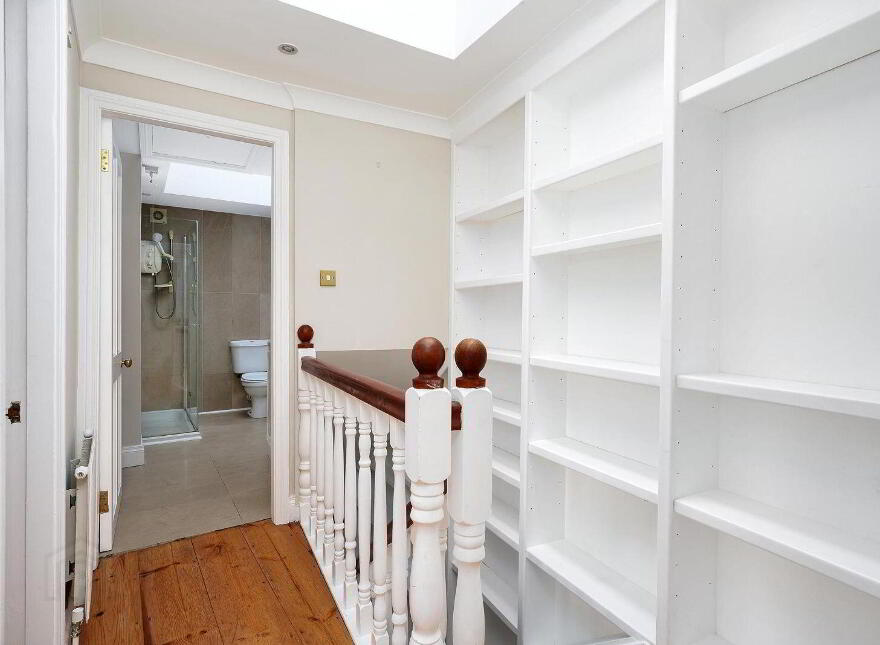12 Albert Place East, Grand Canal Dock, D02Y153