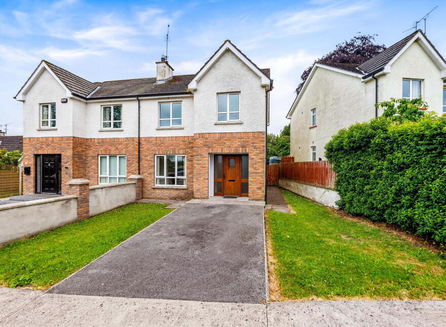2 Ard Cluain, Roslea Rd, Clones, H23RX84