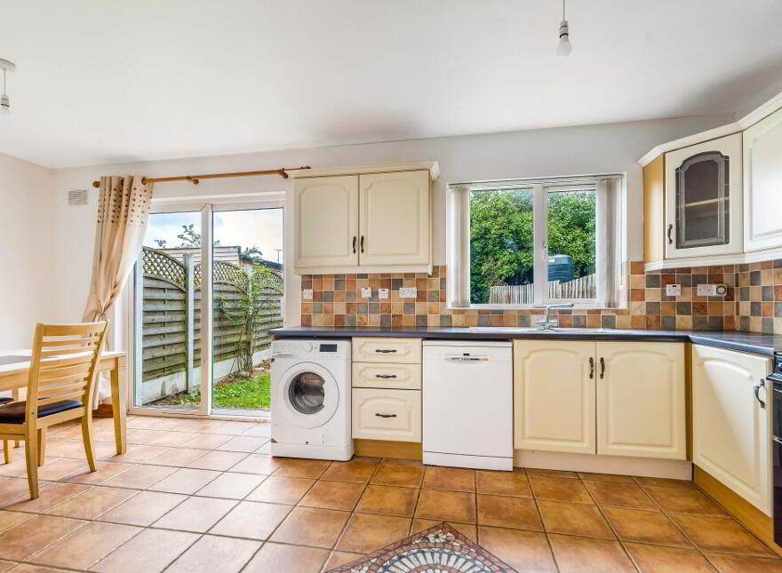 2 Ard Cluain, Roslea Rd, Clones, H23RX84