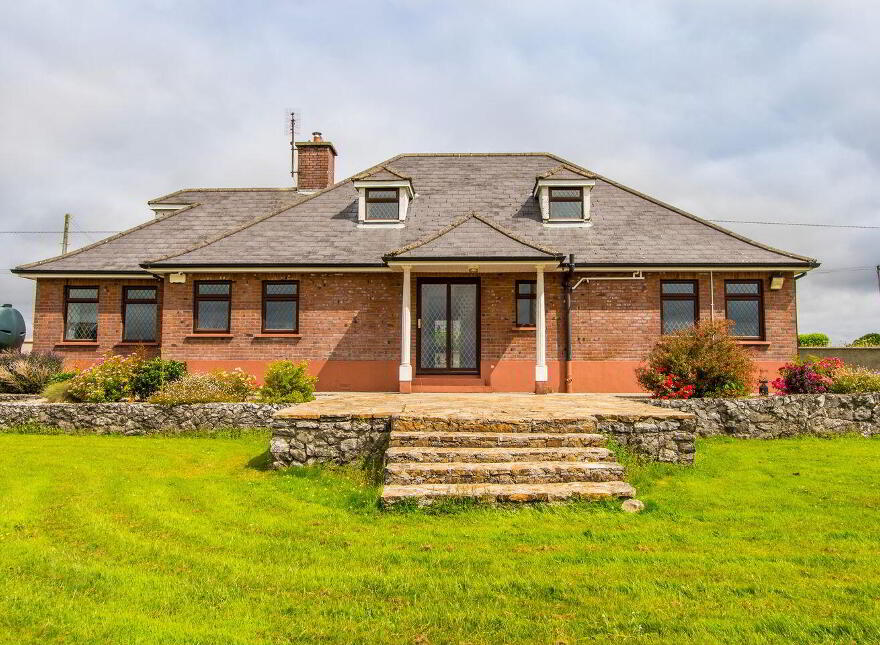 Carrownabrickna, Roscommon Town, F42PY98