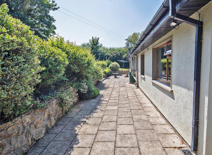 Ballylaneen, Ballylaneen, X42Y383