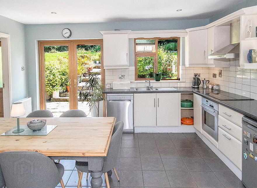 Ballylaneen, Ballylaneen, X42Y383