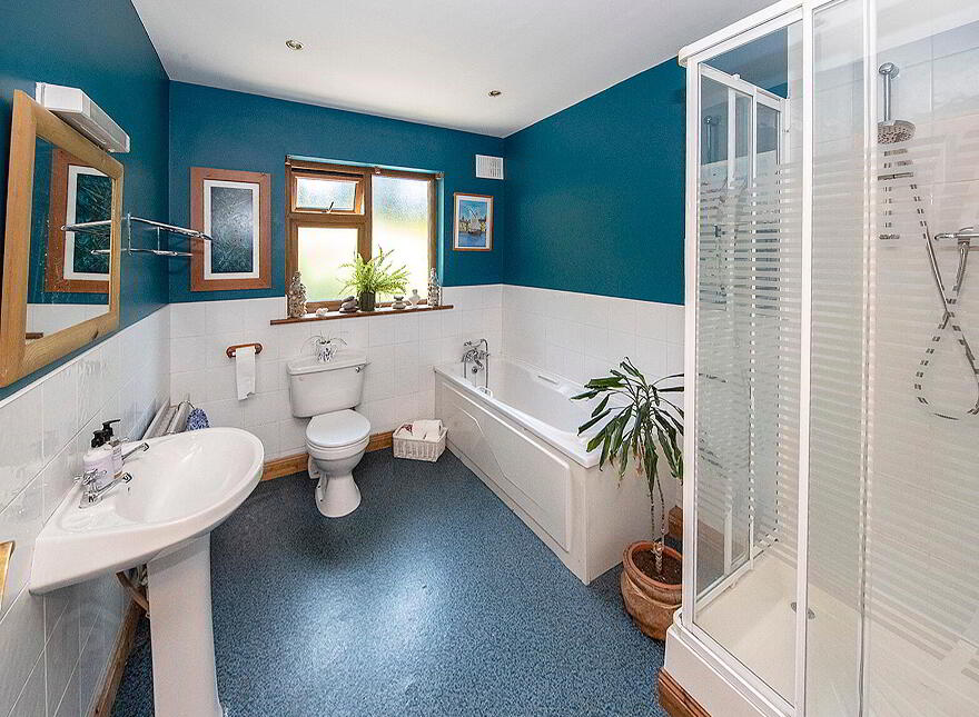 Ballylaneen, Ballylaneen, X42Y383