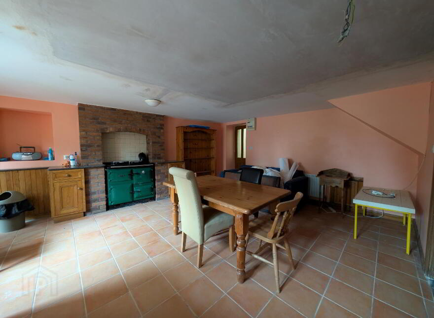Market Street, Swinford, F12KN81