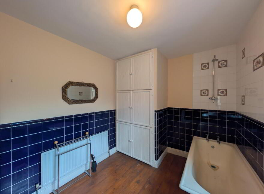 Market Street, Swinford, F12KN81