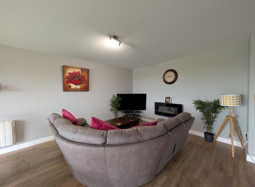 10 Chapel Court, Chapel Lane, Claremorris
