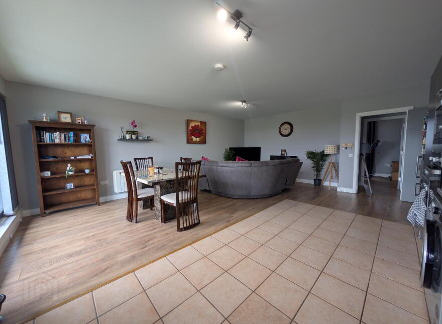 10 Chapel Court, Chapel Lane, Claremorris