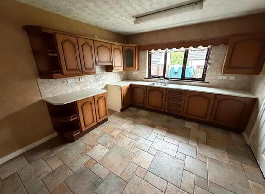15 Woodlands, Broughshane, BT43 7NT