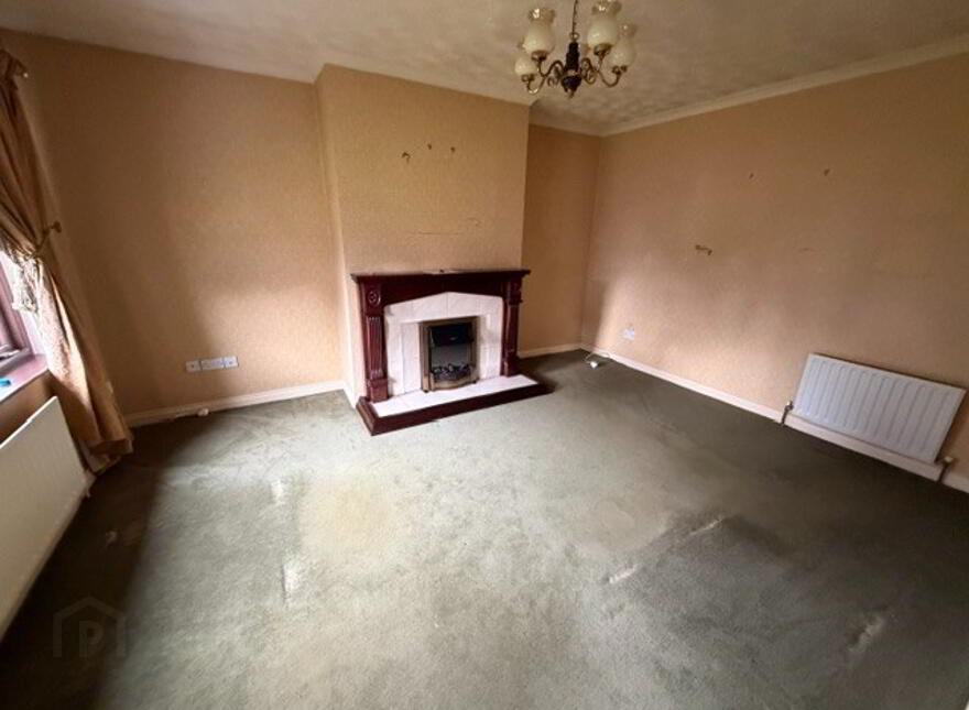 15 Woodlands, Broughshane, BT43 7NT