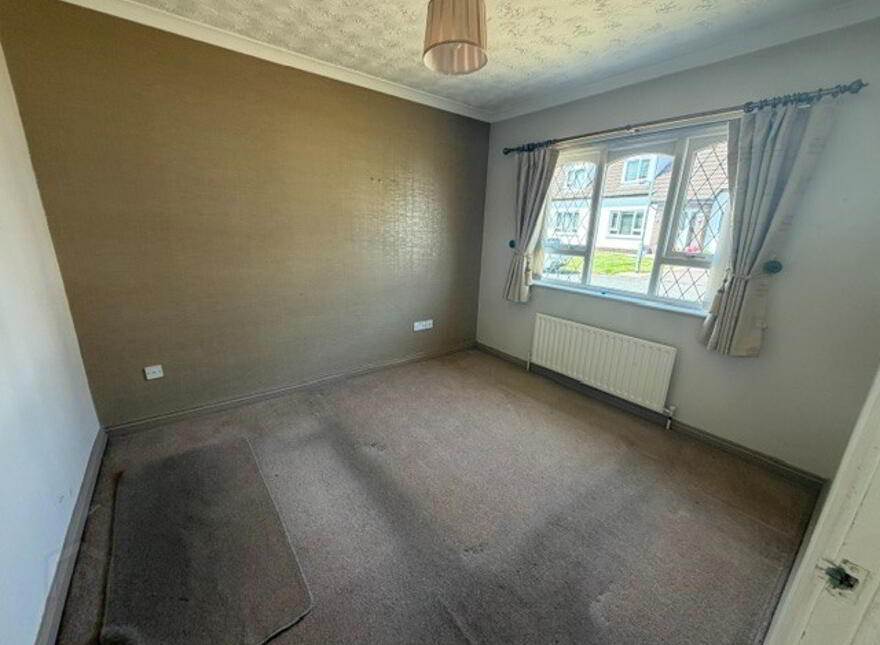 15 Woodlands, Broughshane, BT43 7NT