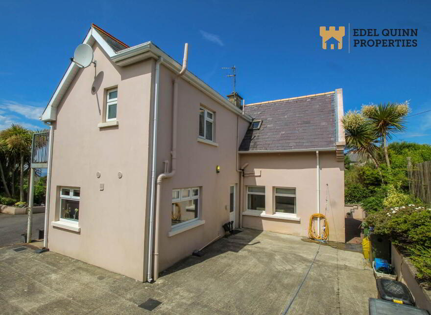 Station House, Rossnowlagh, F94P6P2