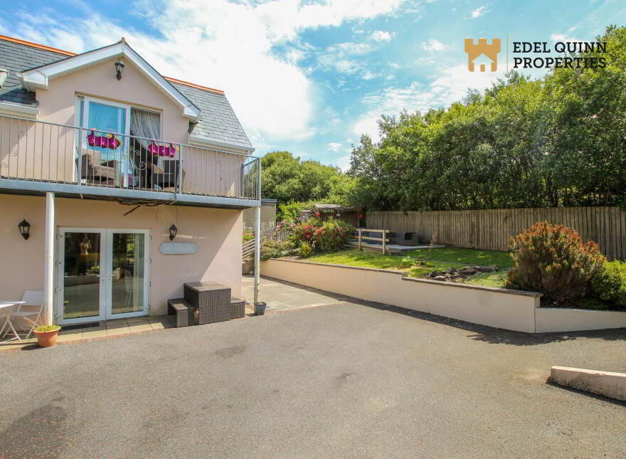 Station House, Rossnowlagh, F94P6P2