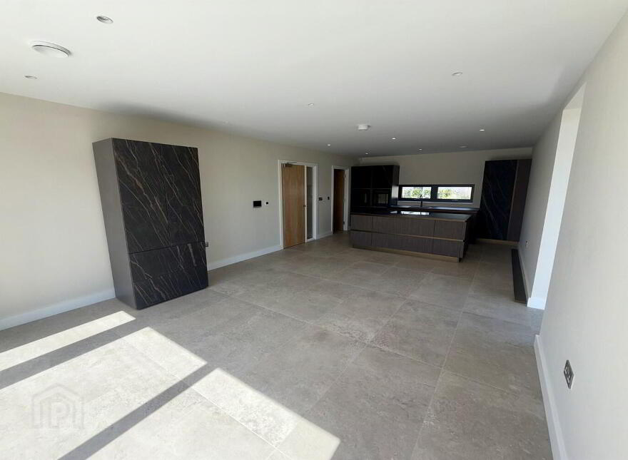 Apt 20 The Residences, Kings Hall Lane, Belfast, BT9 6GW