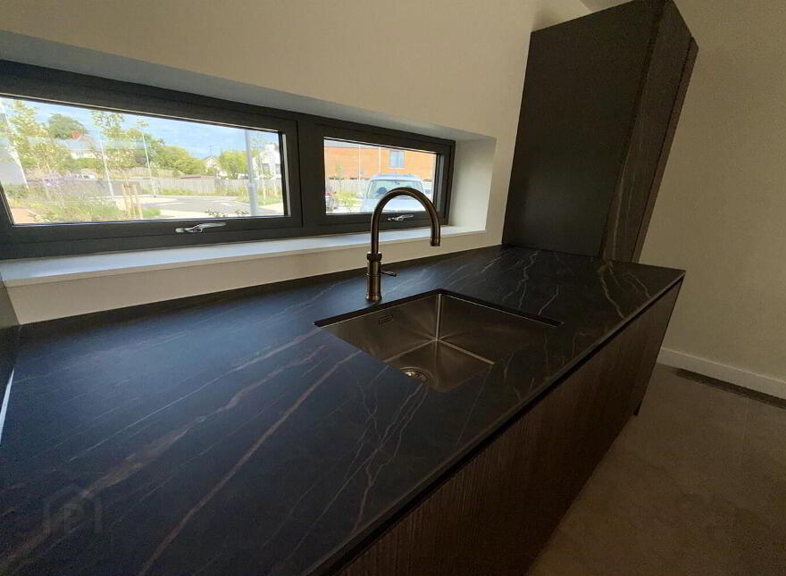 Apt 20 The Residences, Kings Hall Lane, Belfast, BT9 6GW