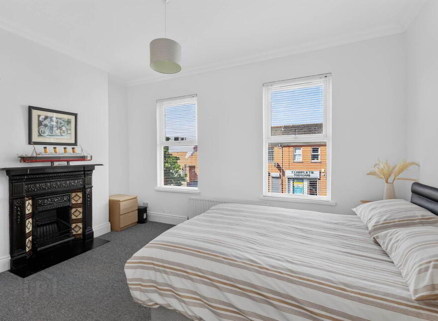 78 Bloomfield Avenue, Belfast, BT5 5AE
