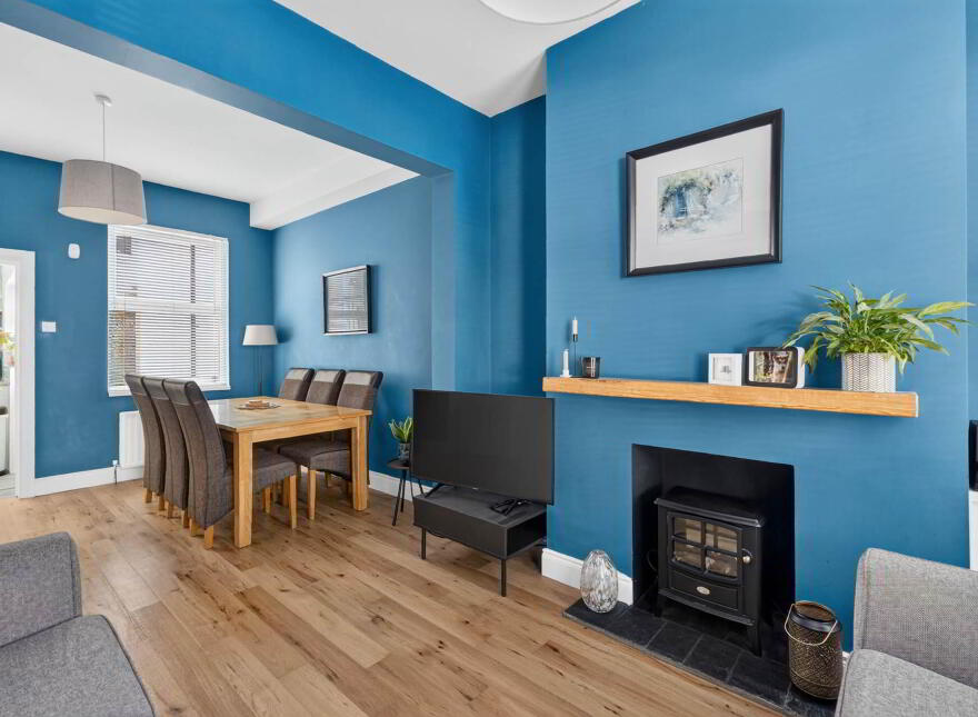 78 Bloomfield Avenue, Belfast, BT5 5AE