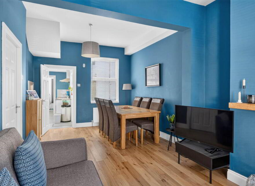 78 Bloomfield Avenue, Belfast, BT5 5AE