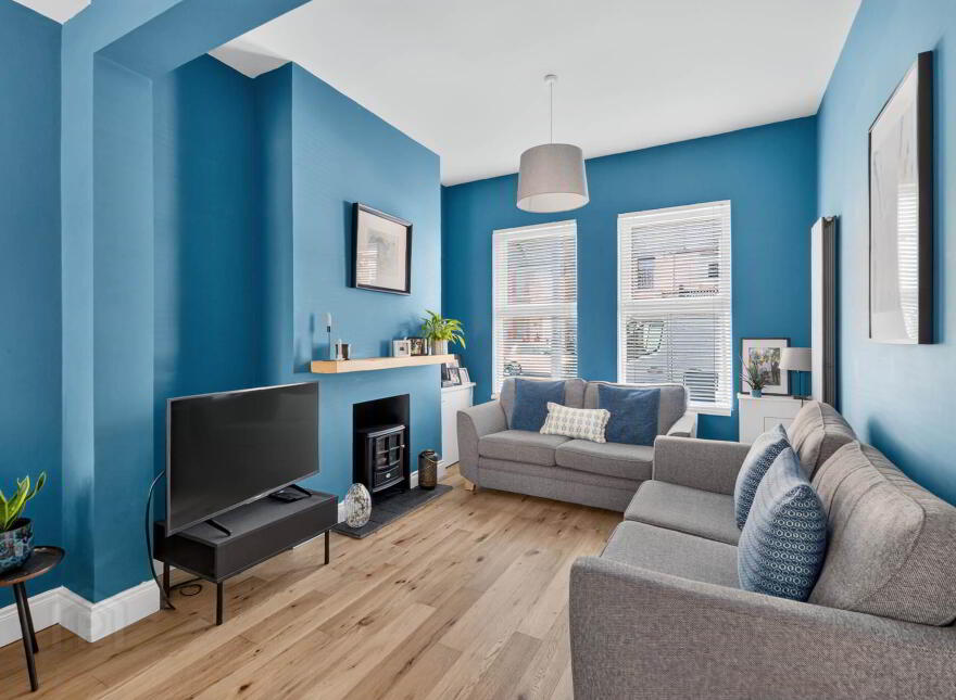 78 Bloomfield Avenue, Belfast, BT5 5AE