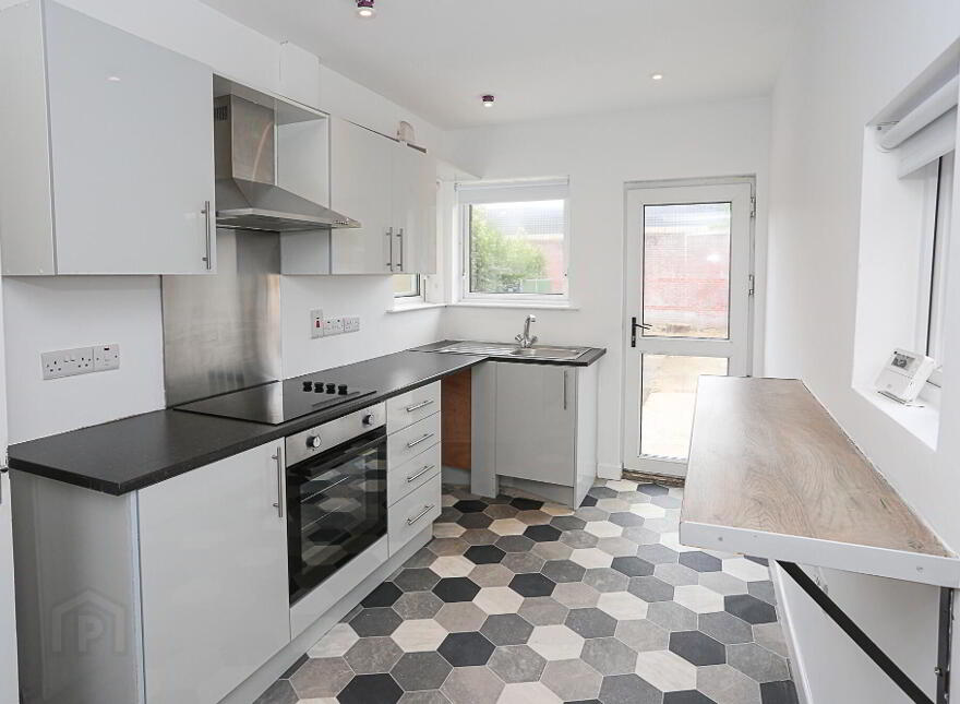 30 Mountainview Parade, Belfast, BT14 7GY