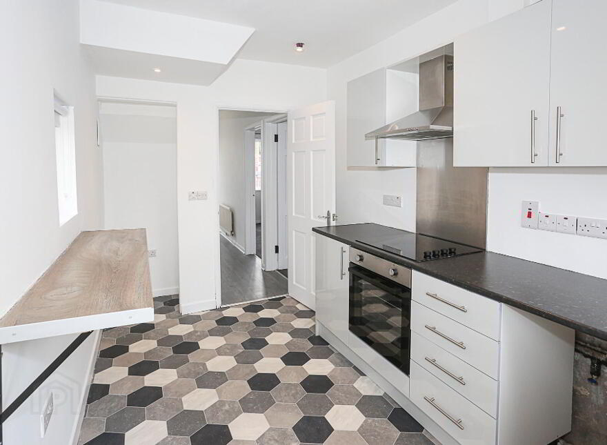 30 Mountainview Parade, Belfast, BT14 7GY