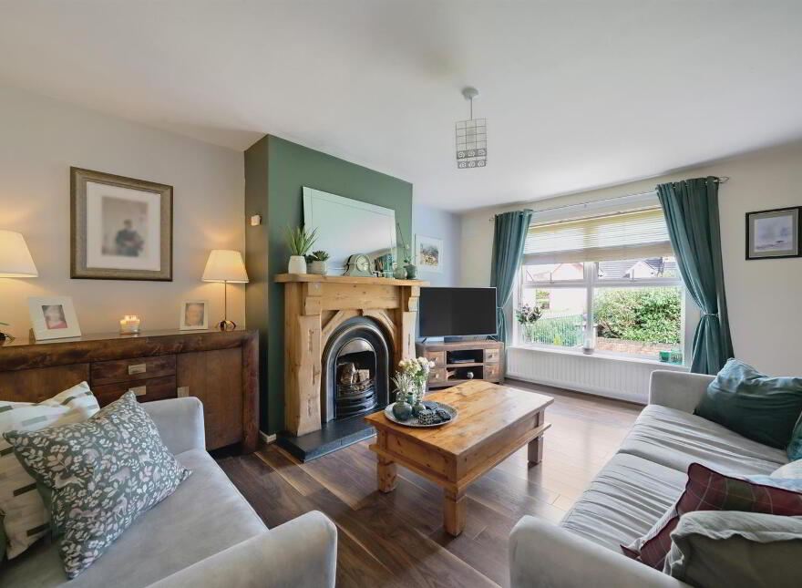 33 Mayfield Drive, Mallusk, Newtownabbey, BT36 7WN