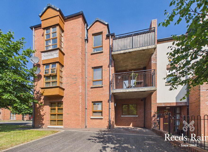 44 Redwood Grove, Dunmurry, Belfast, BT17 9RN photo