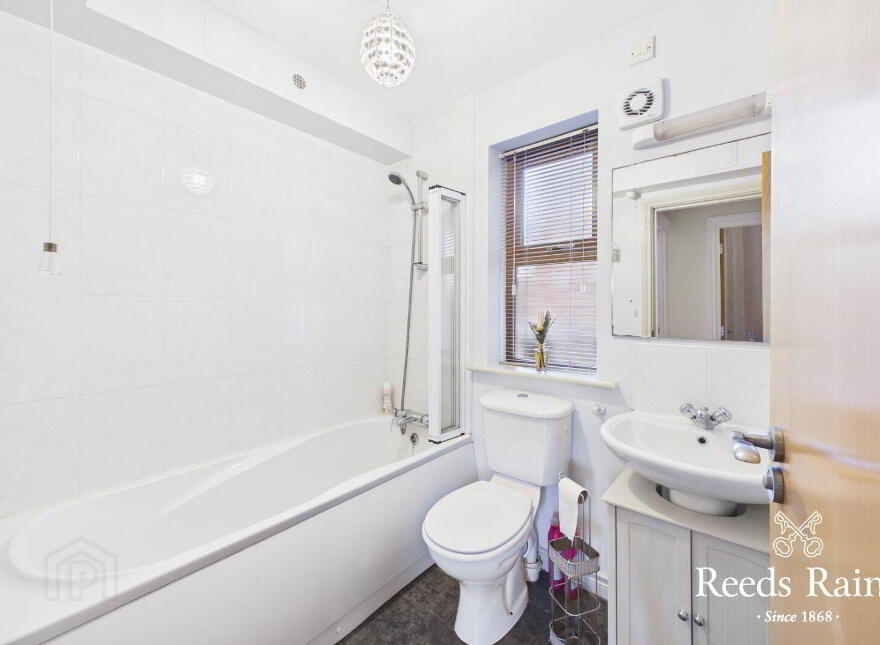 44 Redwood Grove, Dunmurry, Belfast, BT17 9RN